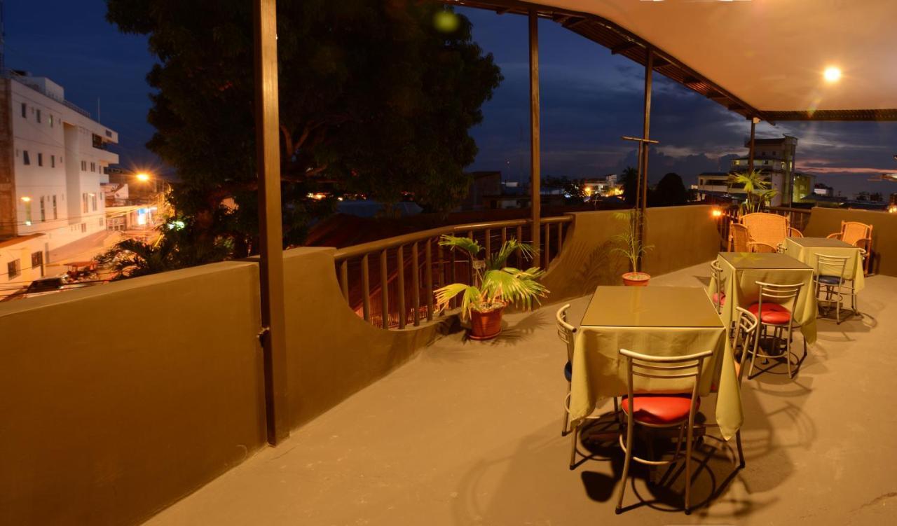 Hostal Casa Blanca Tarapoto Bagian luar foto