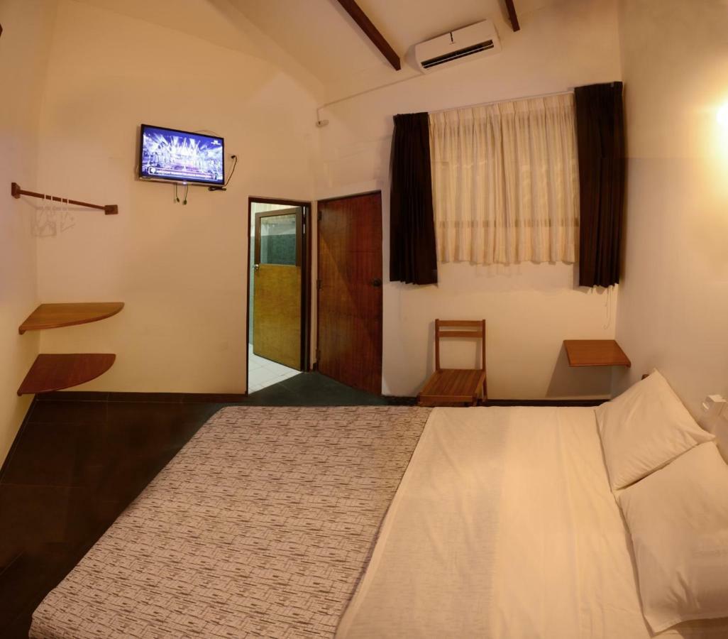 Hostal Casa Blanca Tarapoto Bagian luar foto