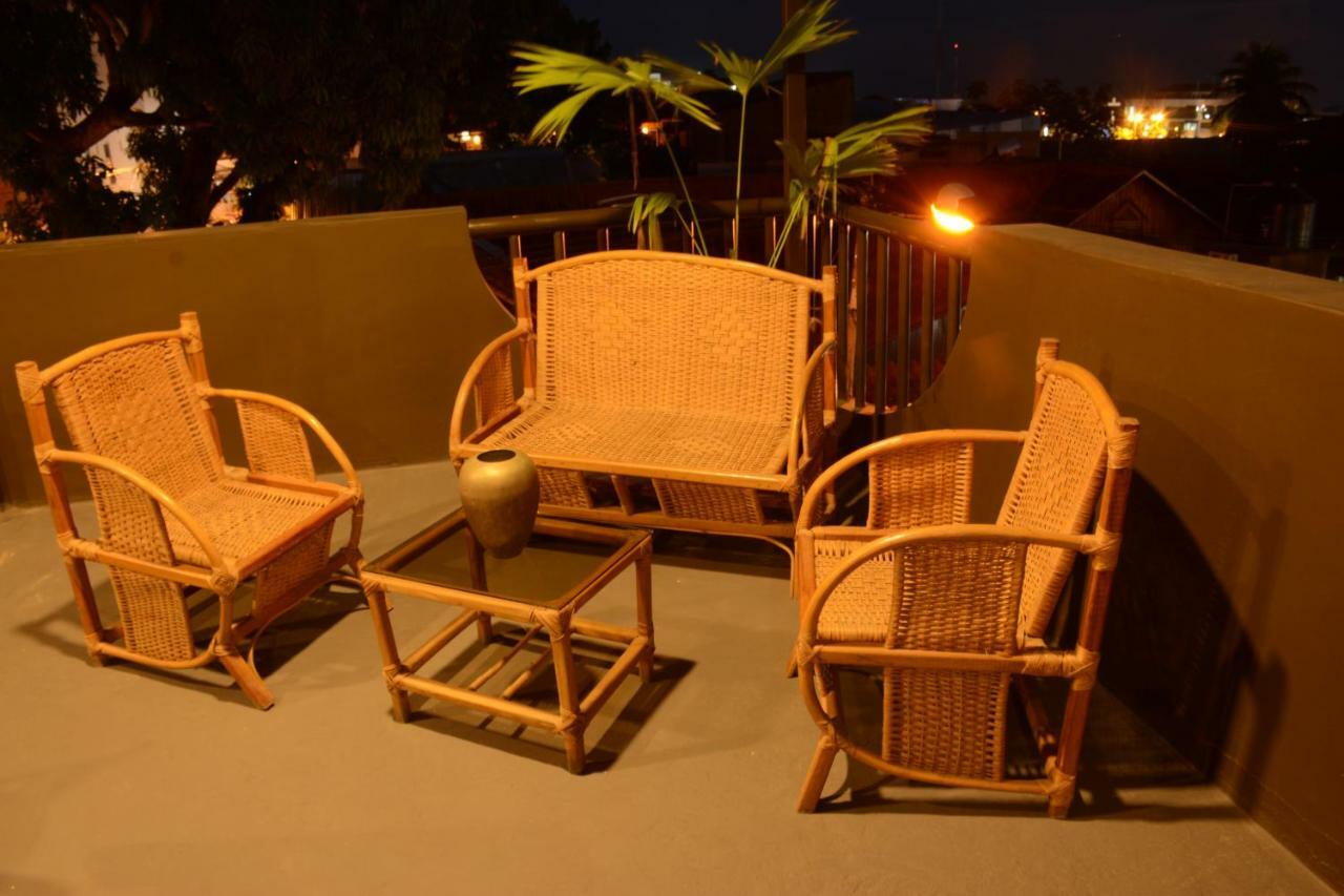 Hostal Casa Blanca Tarapoto Bagian luar foto